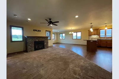 101 Brittany Way SE, Grand Meadow, MN 55936 - Photo 5