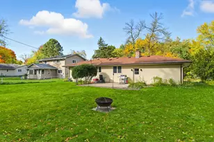 2001 Woods Ln, Burnsville, MN 55337 - Photo 31