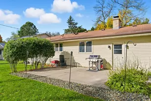 2001 Woods Ln, Burnsville, MN 55337 - Photo 33