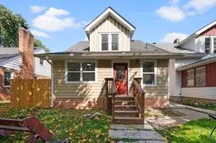 685 Hyacinth Ave E, Saint Paul, MN 55106 - Photo 1