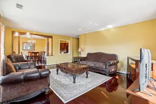 8621 Basswood Rd, Eden Prairie, MN 55344 - Photo 9