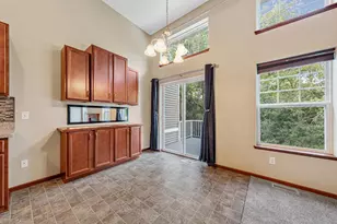 15244 Maryland Ave, Savage, MN 55378 - Photo 9