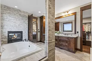 9745 Whistling Valley Rd, Lake Elmo, MN 55042 - Photo 19