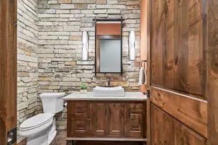 9745 Whistling Valley Rd, Lake Elmo, MN 55042 - Photo 11