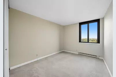 1181 Edgcumbe Road #914, Saint Paul, MN 55109 - Photo 7