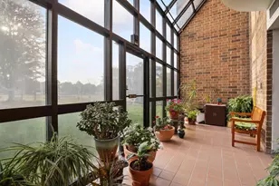 1181 Edgcumbe Rd, Saint Paul, MN 55109 - Photo 11