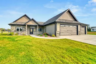 800 Lake Forest Cir, Detroit Lakes, MN 56501 - Photo 1