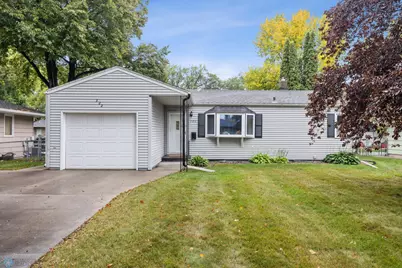 322 25th Avenue N, Fargo, ND 58102 - Photo 1