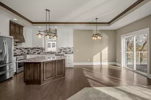 1031 Homestead Dr, Jordan, MN 55352 - Photo 9