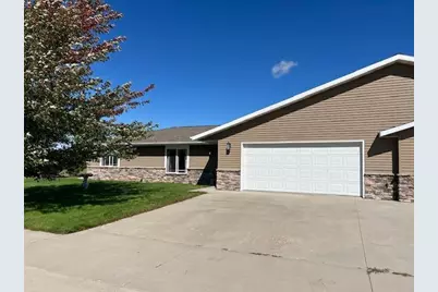 902 9th Street SW, Perham, MN 56573 - Photo 1
