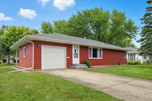 604 Prospect St, Owatonna, MN 55060 - Photo 1