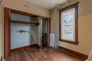 260 S Park Ave, Le Center, MN 56057 - Photo 21