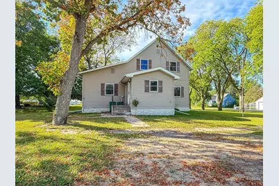 211 W Sherman Street, Ceylon, MN 56121 - Photo 1