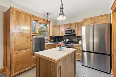 408 N 3rd Street, River Falls, WI 54022 - Photo 13