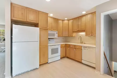 4864 Woodcrest Road, White Bear Lake, MN 55110 - Photo 7