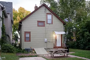 904 Jessamine Ave E, Saint Paul, MN 55106 - Photo 3