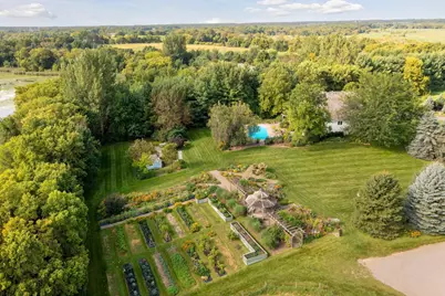 7040 Meridian Avenue S, Franklin Township, MN 55363 - Photo 11