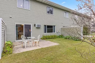 2306 Hillcrest Dr, Brainerd, MN 56401 - Photo 3