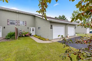 2306 Hillcrest Dr, Brainerd, MN 56401 - Photo 1