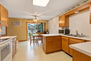 2306 Hillcrest Dr, Brainerd, MN 56401 - Photo 7