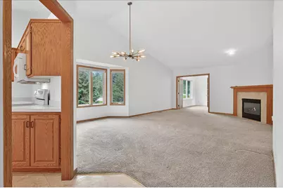 1020 Horizon Street, Vadnais Heights, MN 55127 - Photo 9