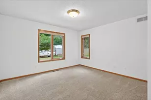 1020 Horizon St, Vadnais Heights, MN 55127 - Photo 17