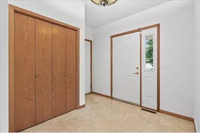 1020 Horizon Street, Vadnais Heights, MN 55127 - Photo 3