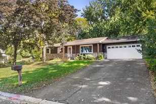 4338 Dunrovin Ln, Eagan, MN 55123 - Photo 1