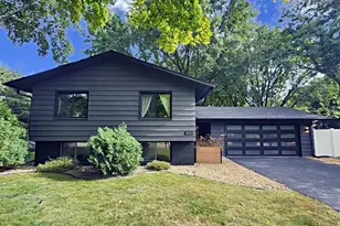 1810 Peony Ln N, Plymouth, MN 55447 - Photo 1