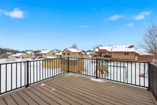 1633 Rolling Hills Ln, River Falls, WI 54022 - Photo 5