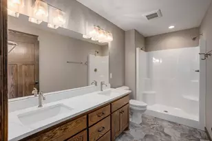 1633 Rolling Hills Ln, River Falls, WI 54022 - Photo 21