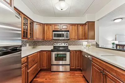 3300 Louisiana Avenue S #422, Saint Louis Park, MN 55426 - Photo 11