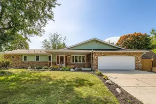 4542 148th Ct, Apple Valley, MN 55124 - Photo 1