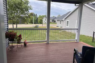 3585 Bridgeview Dr SE, Rochester, MN 55904 - Photo 21