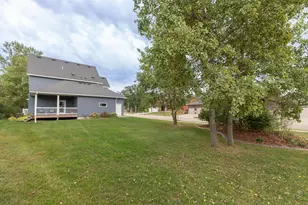 3585 Bridgeview Dr SE, Rochester, MN 55904 - Photo 51