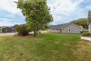 3585 Bridgeview Dr SE, Rochester, MN 55904 - Photo 53