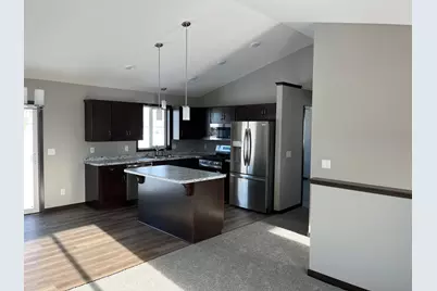 847 Walnut Avenue SE, Kimball, MN 55353 - Photo 3