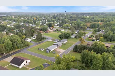 808 Center Drive NW, Chisholm, MN 55719 - Photo 59