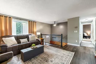 808 Center Dr NW, Chisholm, MN 55719 - Photo 9