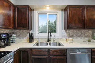 808 Center Dr NW, Chisholm, MN 55719 - Photo 13