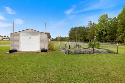 808 Center Drive NW, Chisholm, MN 55719 - Photo 51