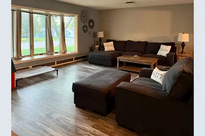 1000 W Birch Avenue, Olivia, MN 56277 - Photo 7