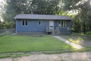 895 Main St, Ortonville, MN 56278 - Photo 1