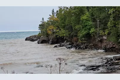 129 3rd Avenue, Two Harbors, MN 55616 - Photo 3