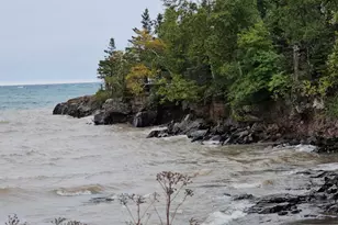 129 3rd Ave, Two Harbors, MN 55616 - Photo 3