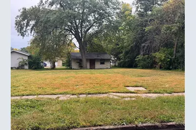 523 Strait Avenue, Worthington, MN 56187 - Photo 3