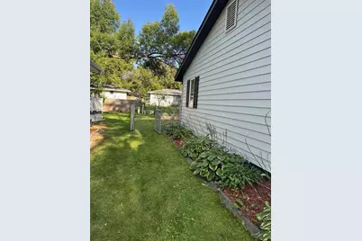 735 Sunset Street SW, Hutchinson, MN 55350 - Photo 21