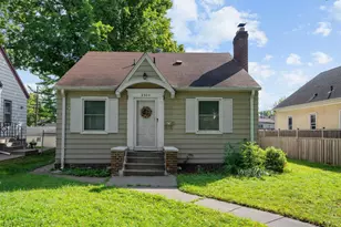 2500 Thomas Ave N, Minneapolis, MN 55411 - Photo 1