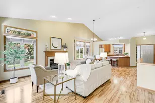 4725 Adair Ct, Crystal, MN 55429 - Photo 5