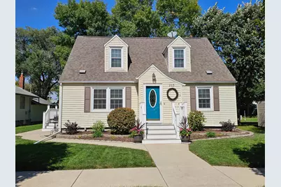 203 3rd Avenue E, Lamberton, MN 56152 - Photo 3
